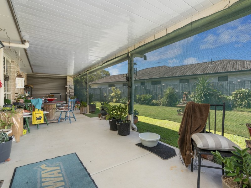 297 Bestmann Road, Sandstone Point QLD 4511
