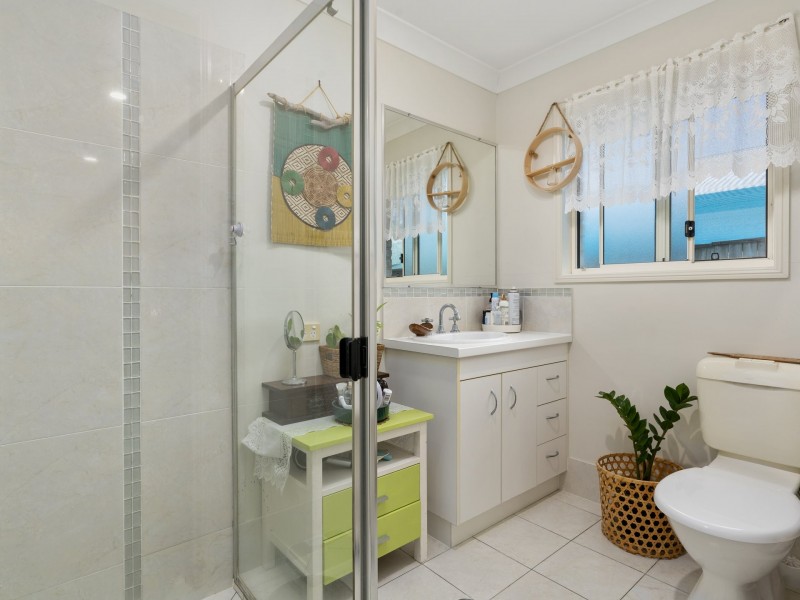 297 Bestmann Road, Sandstone Point QLD 4511