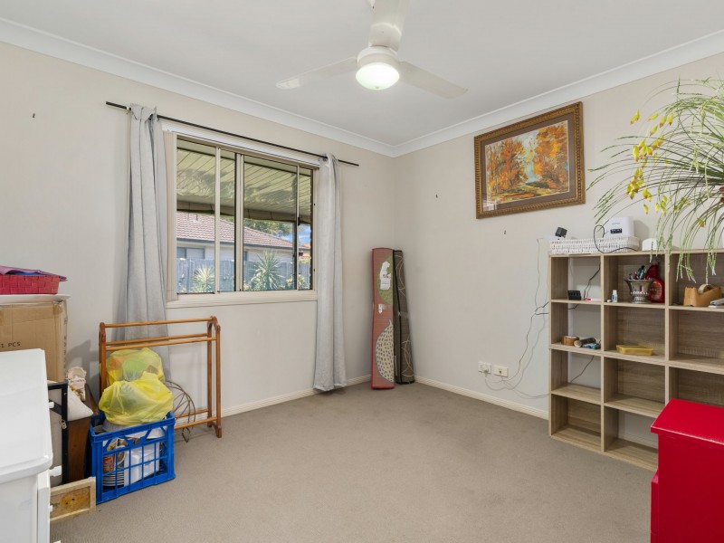 297 Bestmann Road, Sandstone Point QLD 4511