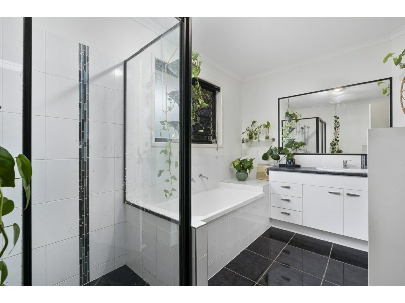 109 Summerfields Drive, Caboolture QLD 4510