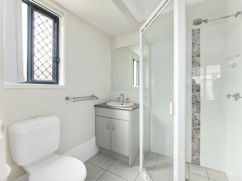 18 Treefrog street, Ningi QLD 4511