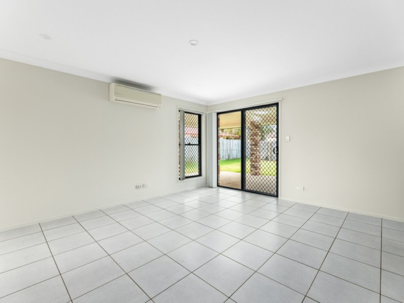 18 Treefrog street, Ningi QLD 4511