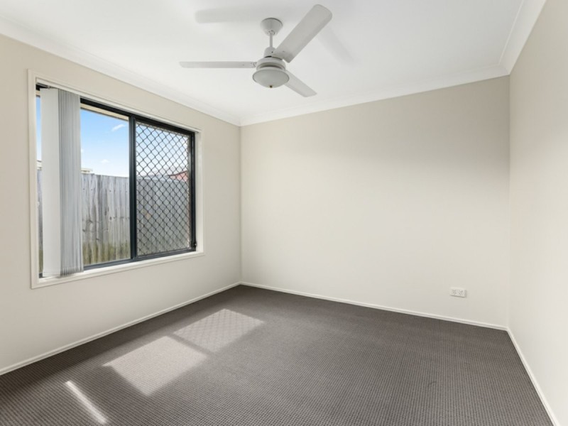 18 Treefrog street, Ningi QLD 4511