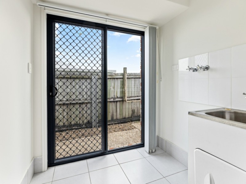 18 Treefrog street, Ningi QLD 4511