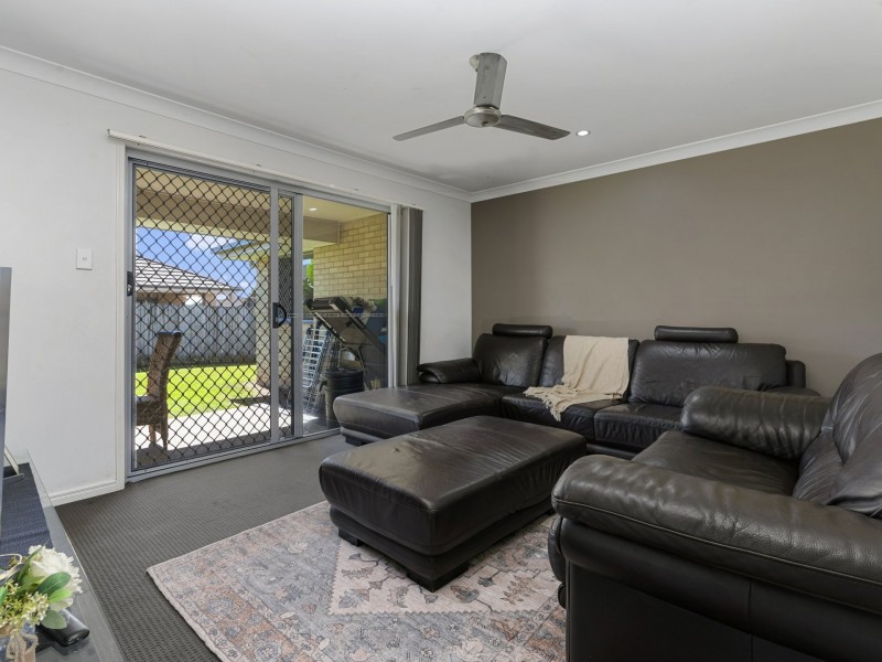 2 Mia Court, Morayfield QLD 4506