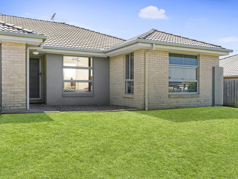 2 Mia Court, Morayfield QLD 4506