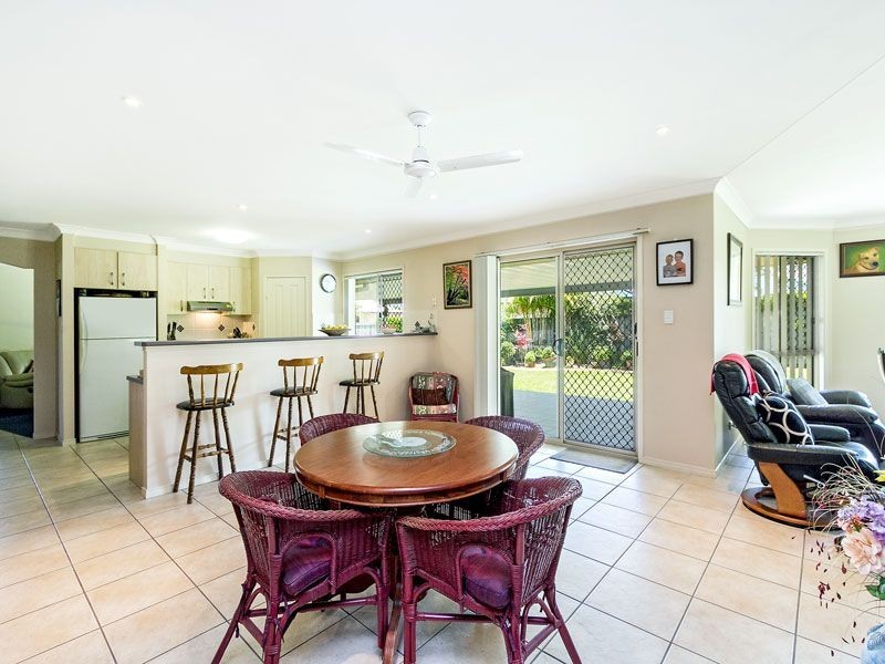 6 Lightwood Place, Narangba QLD 4504
