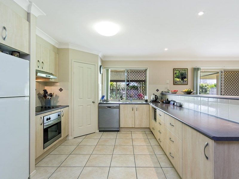 6 Lightwood Place, Narangba QLD 4504