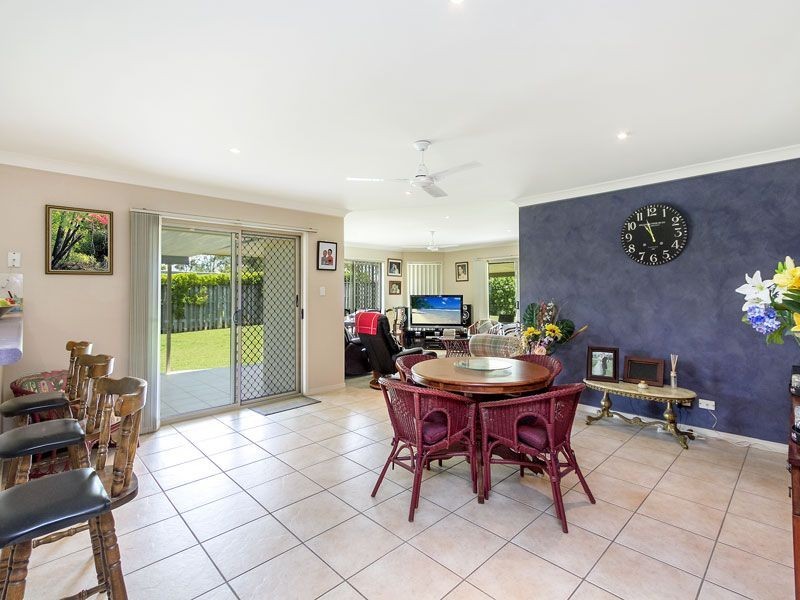 6 Lightwood Place, Narangba QLD 4504