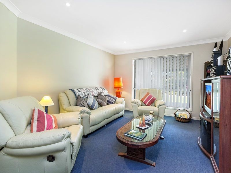 6 Lightwood Place, Narangba QLD 4504