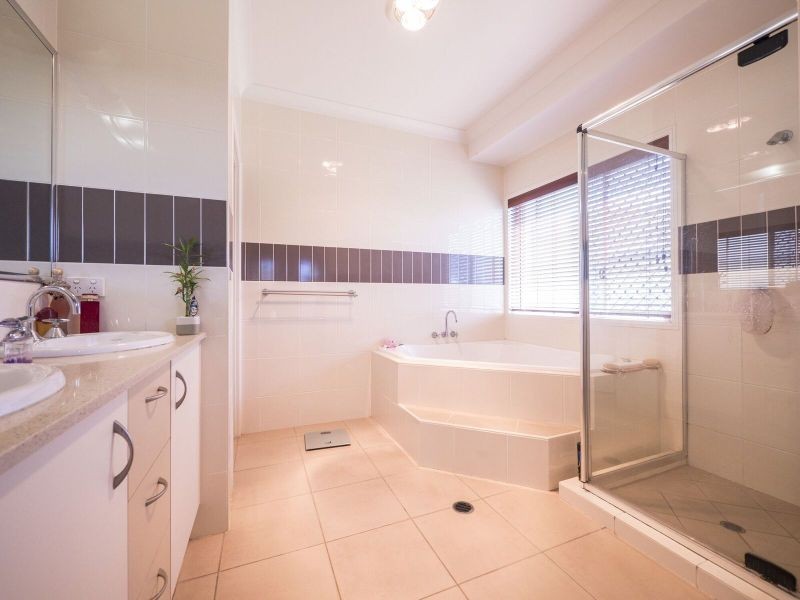 17 Central Lakes Drive, Caboolture QLD 4510