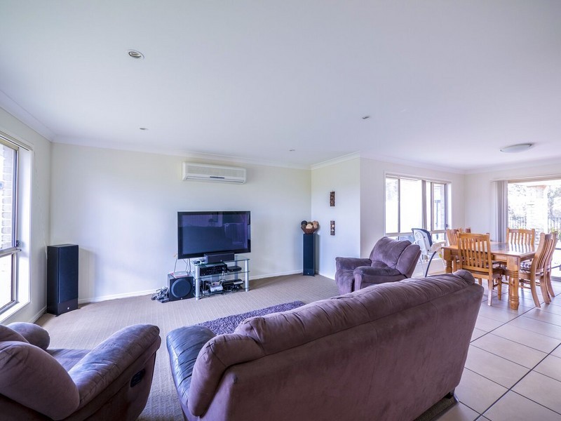26 Gecko Place, Ningi QLD 4511