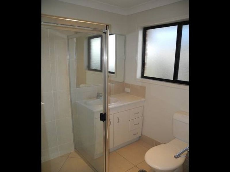 17 Gecko Place, Ningi QLD 4511