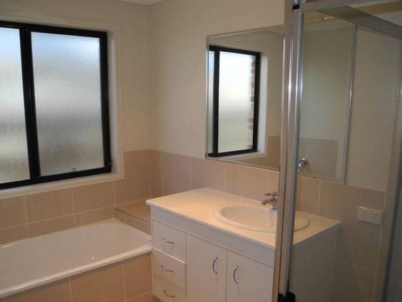 17 Gecko Place, Ningi QLD 4511