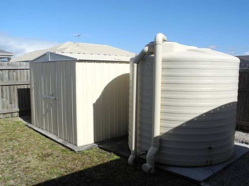 17 Gecko Place, Ningi QLD 4511