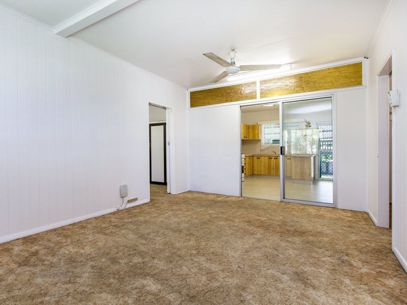 67 Oakey Flat Road, Morayfield QLD 4506