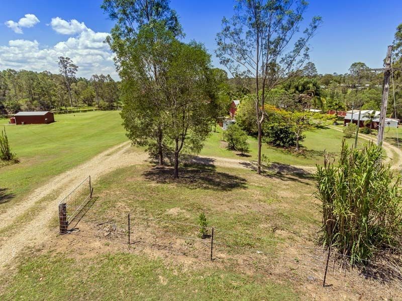 101 Collins Street, Moorina QLD 4506