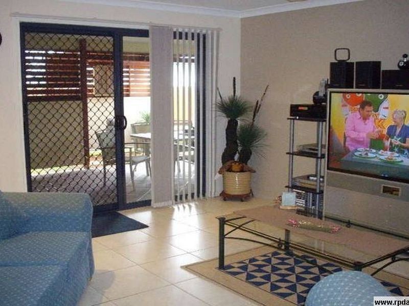 Sandstone Point QLD 4511