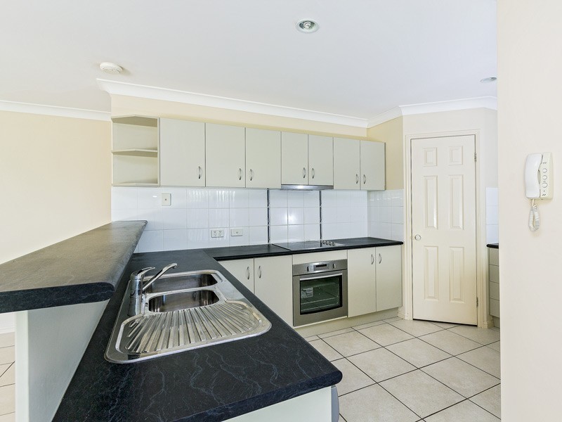 9 Echidna Place, Ningi QLD 4511
