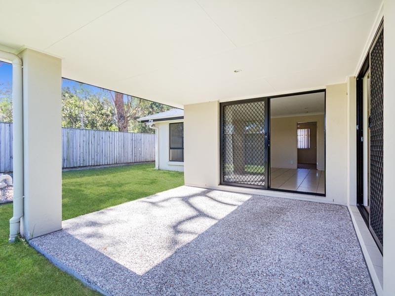 9 Echidna Place, Ningi QLD 4511