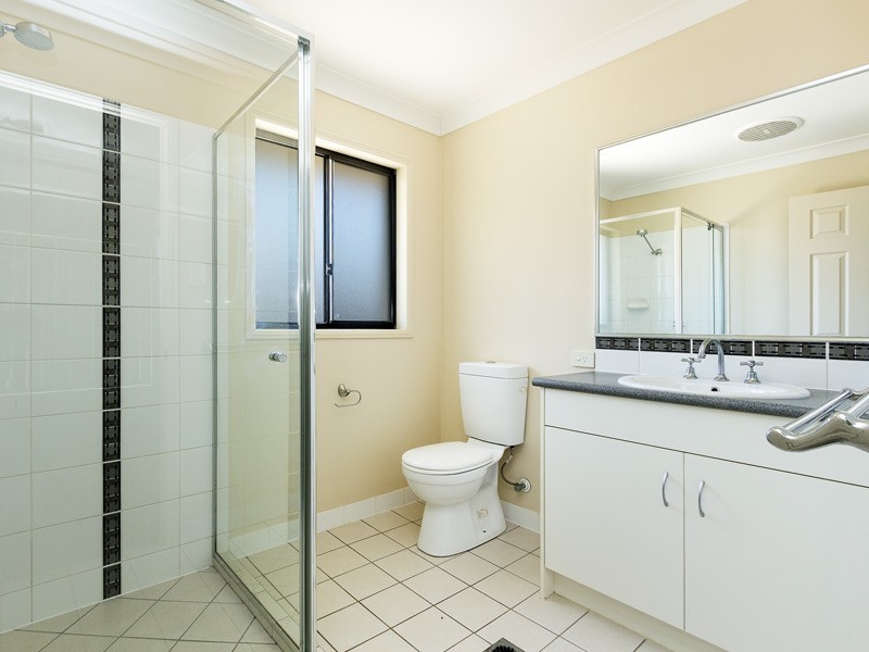 9 Echidna Place, Ningi QLD 4511