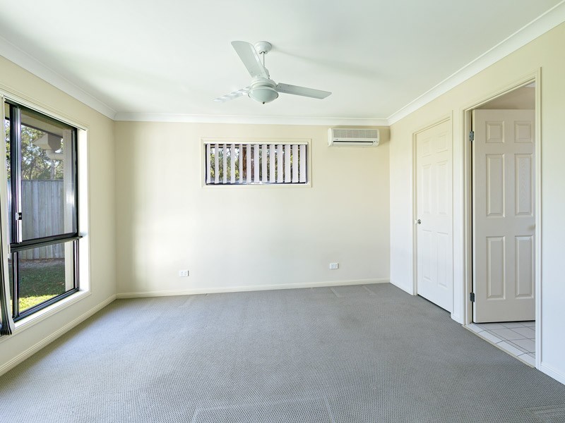 9 Echidna Place, Ningi QLD 4511