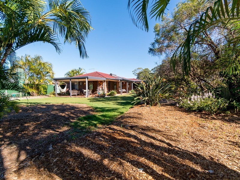 6 Parkland Crescent, Caboolture South QLD 4510