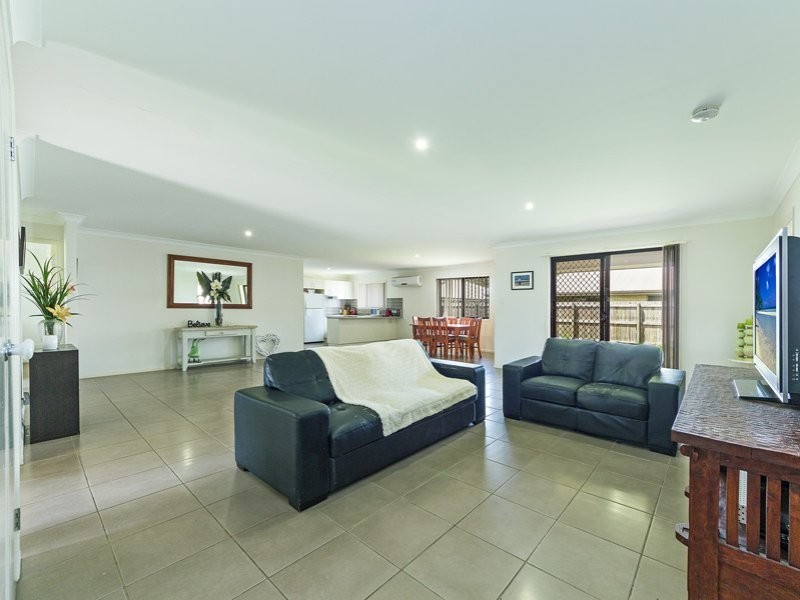 10 Glasshouse Street, Caboolture QLD 4510