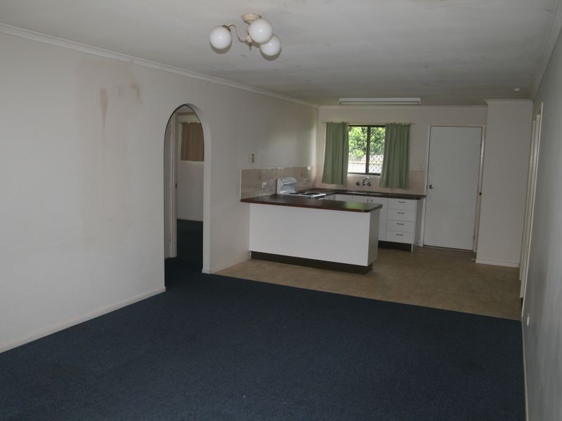 2/9 Bluebell Street, Caboolture QLD 4510