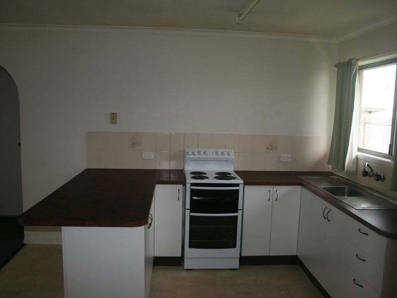 2/9 Bluebell Street, Caboolture QLD 4510