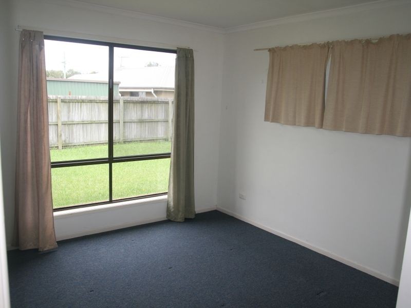 2/9 Bluebell Street, Caboolture QLD 4510