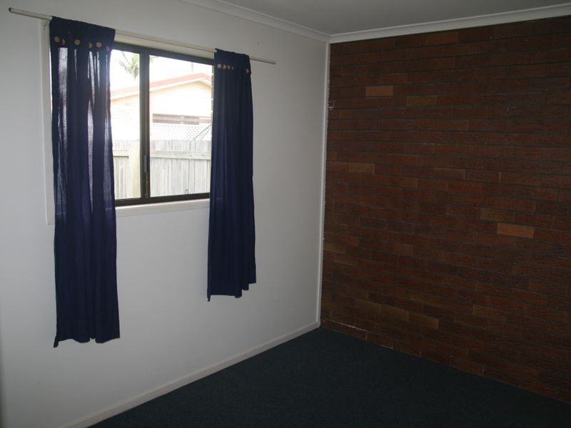 2/9 Bluebell Street, Caboolture QLD 4510
