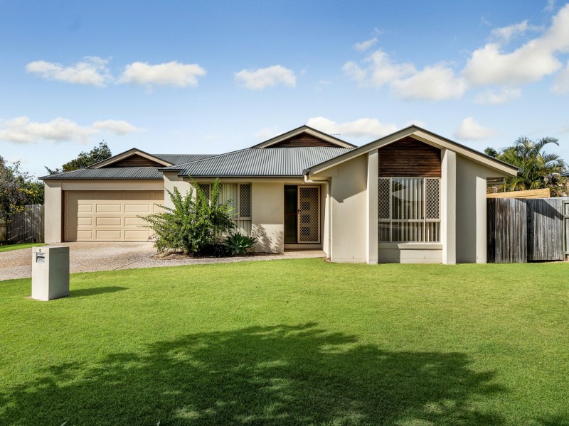 5 Bondi Court, Sandstone Point QLD 4511