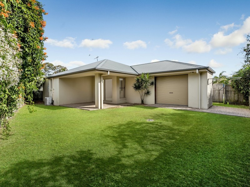 5 Bondi Court, Sandstone Point QLD 4511