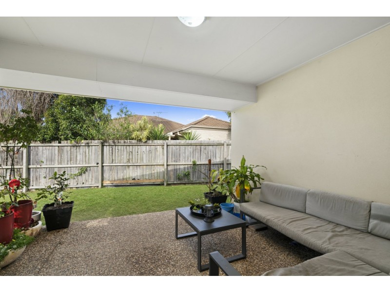 5 Bondi Court, Sandstone Point QLD 4511