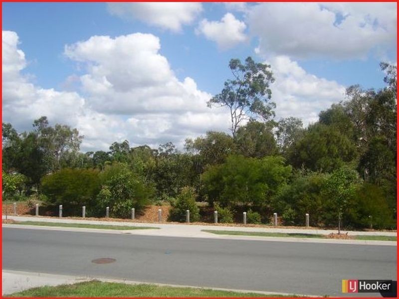 18 Dicarlo Drive, Morayfield QLD 4506