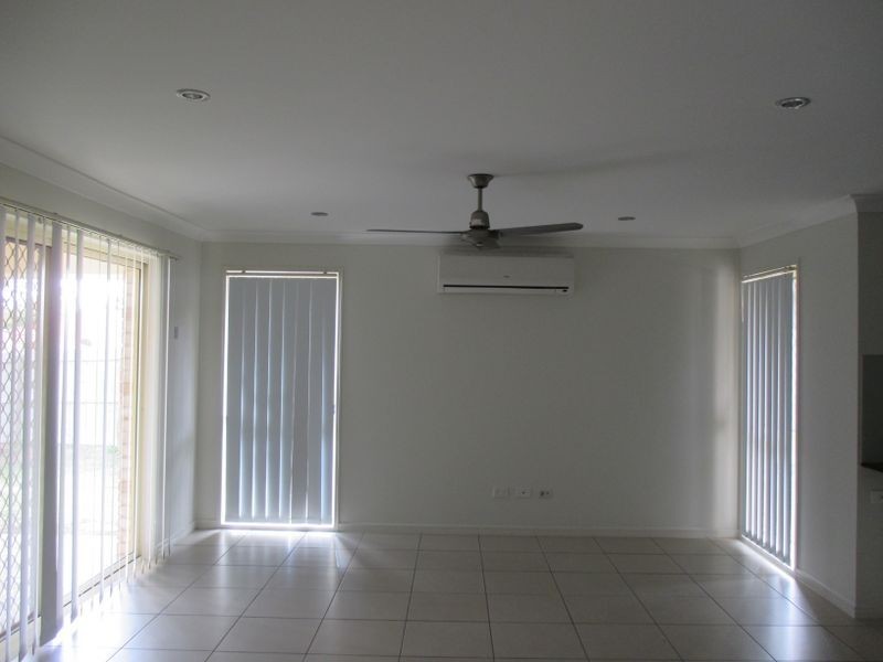3 Sugarglider Close, Morayfield QLD 4506