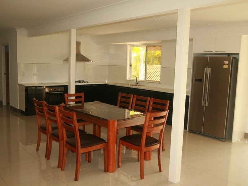 786 Beachmere Road, Beachmere QLD 4510