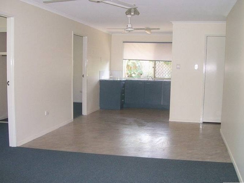 Unit 2/8 Grant Road, Morayfield QLD 4506