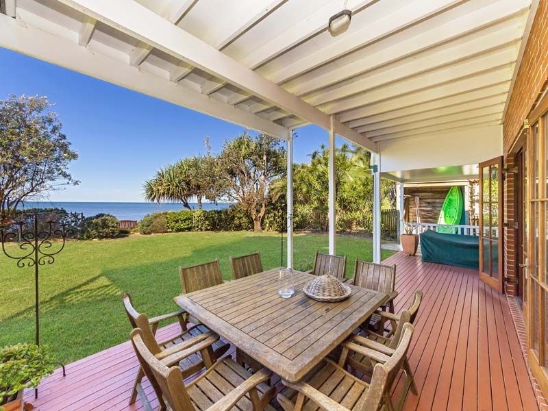 33 Coronation Avenue, Beachmere QLD 4510