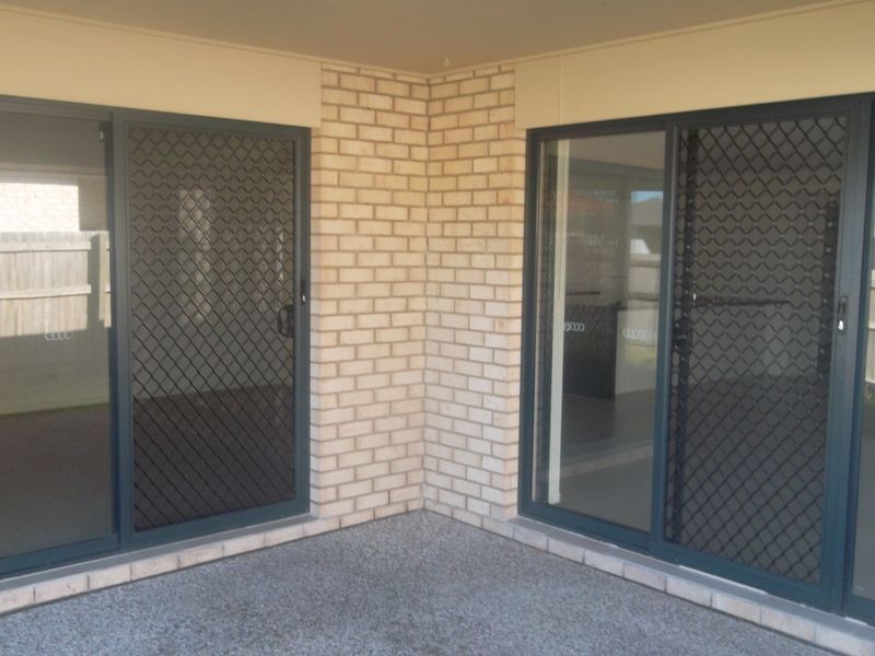 2 Lacebark Street, Morayfield QLD 4506