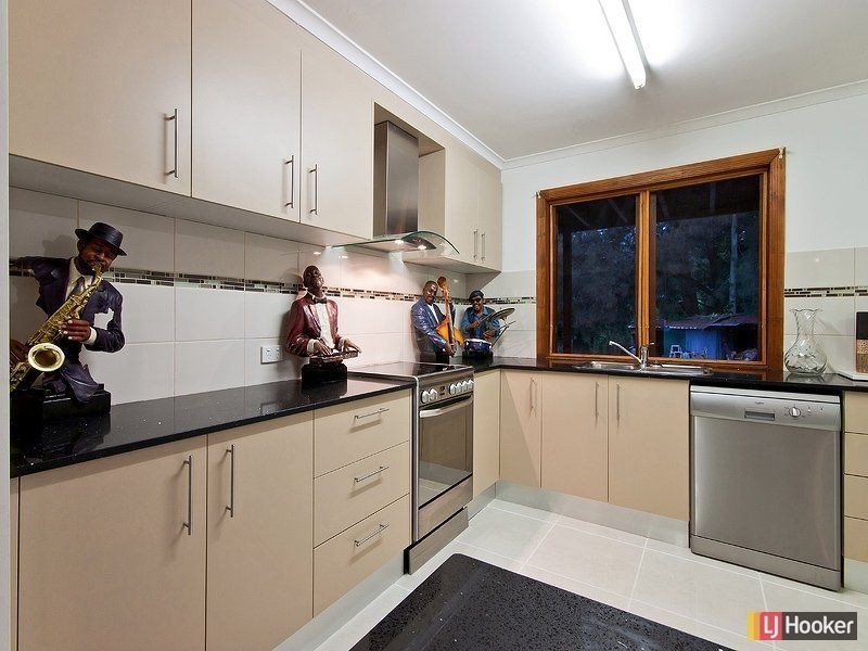 31 Crittenden Road, Glass House Mountains QLD 4518