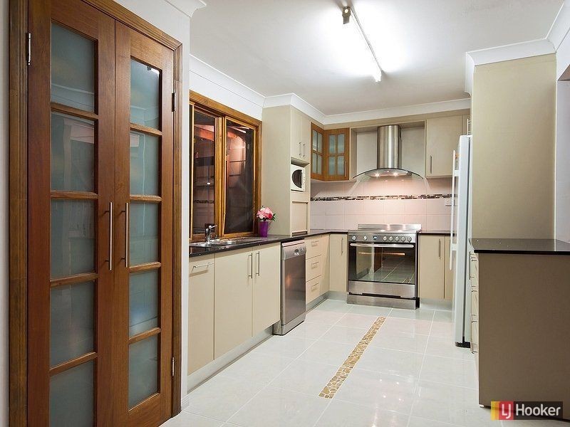 31 Crittenden Road, Glass House Mountains QLD 4518