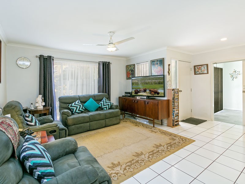 53 Cresthaven Drive, Morayfield QLD 4506