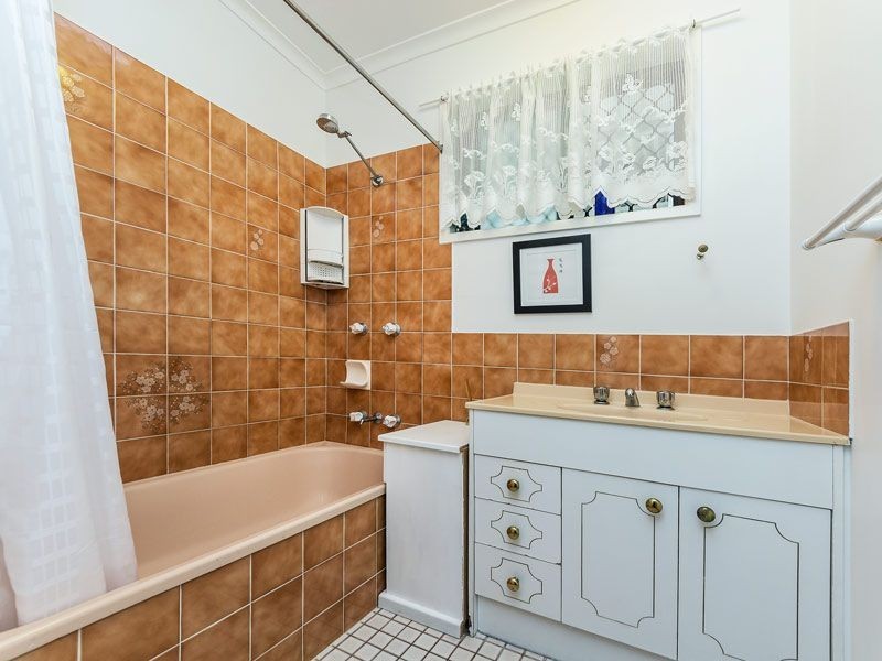 32 Wallace Street North, Caboolture QLD 4510