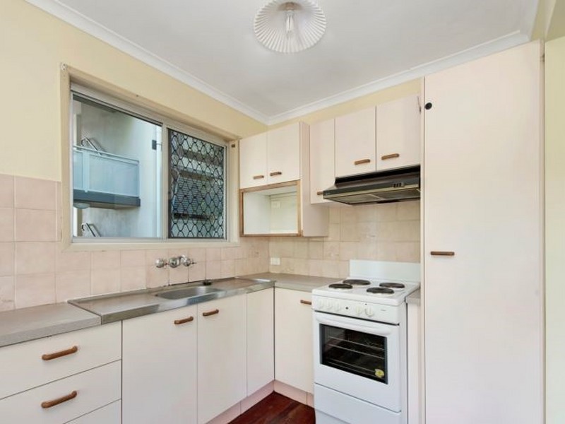 16 Frank Street, Caboolture South QLD 4510