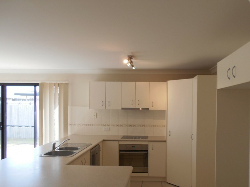 15 Gecko Place, Ningi QLD 4511