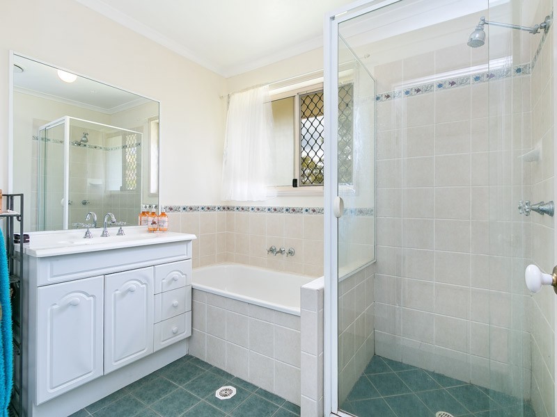 2 Chatswood Court, Wamuran QLD 4512