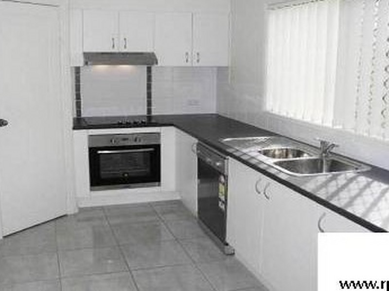 6/3-5 Charles Street, Caboolture QLD 4510
