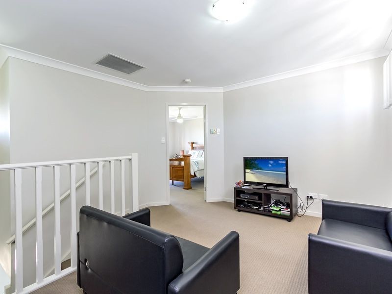 8 Moorhen Lane, North Lakes QLD 4509